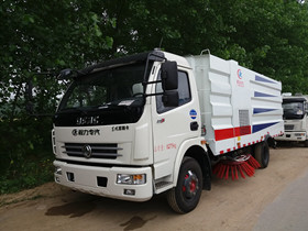 大多利卡掃路車新車型