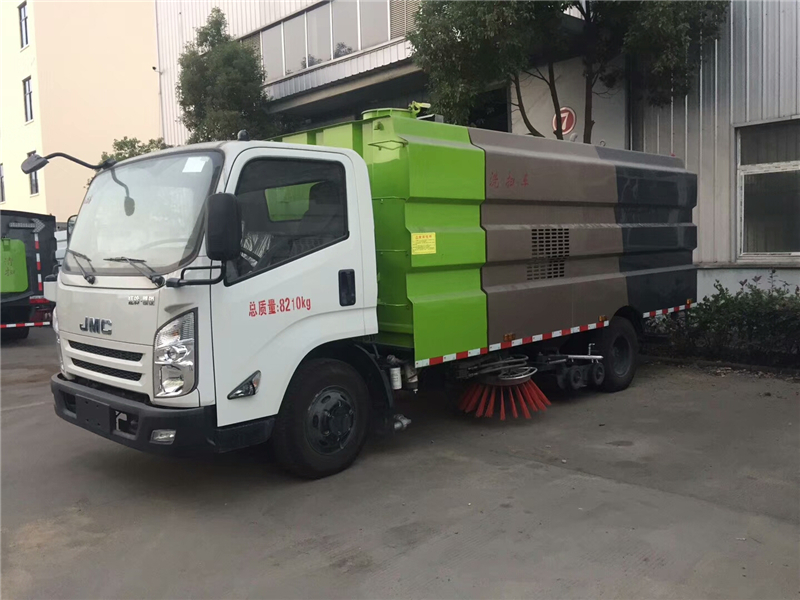 江鈴凱銳9噸洗掃車